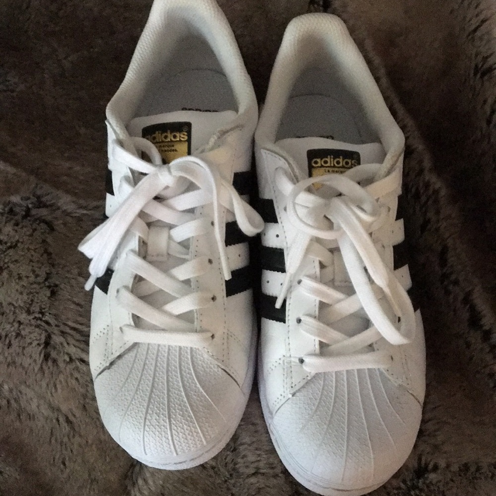 ADIDAS SUPERSTARS